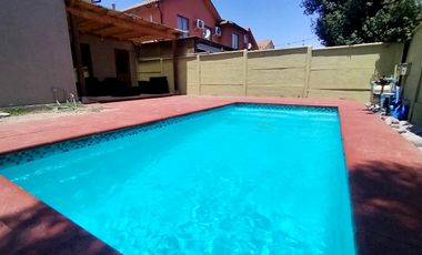 CASA  EN CIUDAD DE LOS VALLES CON  CLUB HOUSE Y AREAS VERDES