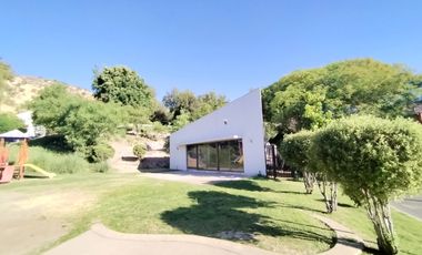 CASA  EN CIUDAD DE LOS VALLES CON  CLUB HOUSE Y AREAS VERDES