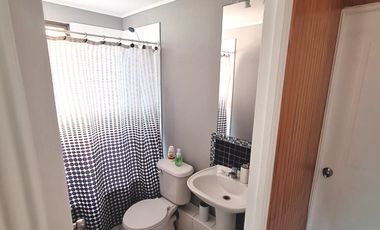 HERMOSA CASA AL INTERIOR  DE CONDOMINIO CON PISCINA