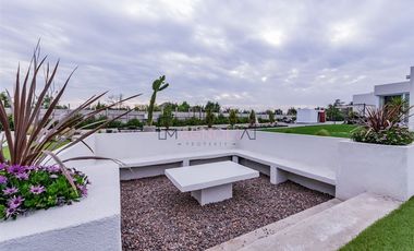 Casa en Venta en Lujosa Casa mediterránea completamente amoblada en Las Brisas de Chicureo.