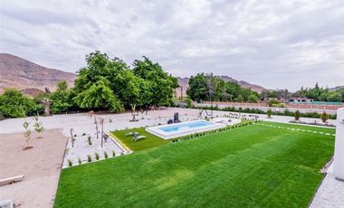 Casa en Venta en Lujosa Casa mediterránea completamente amoblada en Las Brisas de Chicureo.