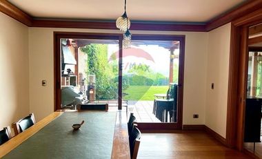 Casa mediterránea en exclusivo sector