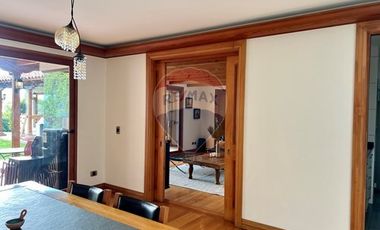 Casa mediterránea en exclusivo sector