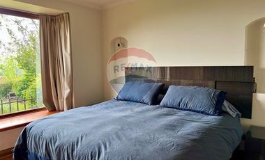 Casa mediterránea en exclusivo sector