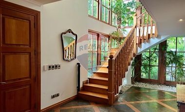 Casa mediterránea en exclusivo sector