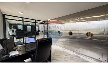 ¡OPORTUNIDAD Oficina AMPLIA Cerro Colorado!