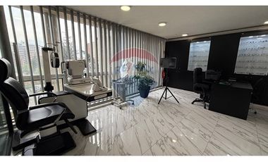 ¡OPORTUNIDAD Oficina AMPLIA Cerro Colorado!