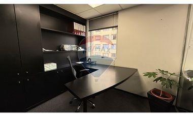 ¡OPORTUNIDAD Oficina AMPLIA Cerro Colorado!