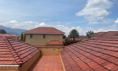 VENTA de CASAS en CAJICA