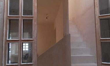 Casa remodelada en venta en zona centro