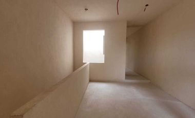 Casa remodelada en venta en zona centro