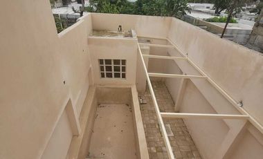 Casa remodelada en venta en zona centro