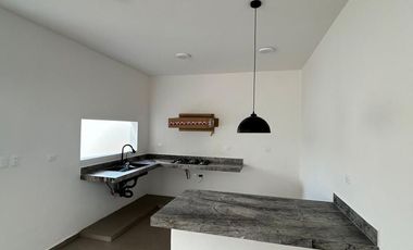 Residencia de lujo con 3 recámaras y alberca en Privada de Cholul