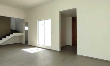 Residencia de lujo con 3 recámaras y alberca en Privada de Cholul