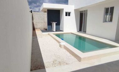 Residencia de lujo con 3 recámaras y alberca en Privada de Cholul