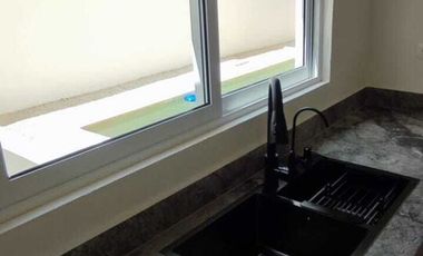 Residencia de lujo con 3 recámaras y alberca en Privada de Cholul