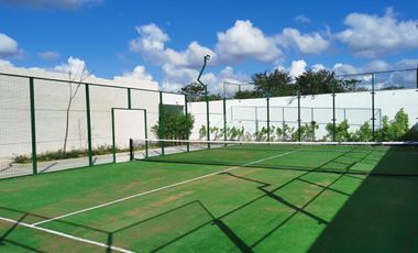 Residencia de lujo con 3 recámaras y alberca en Privada de Cholul