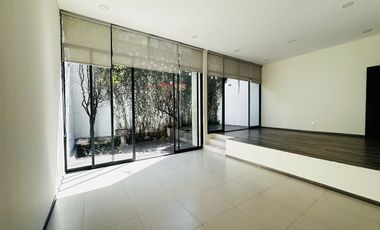 LOMAS DE CHAPULTEPEC JUNTO A POLANCO CASA EN RENTA