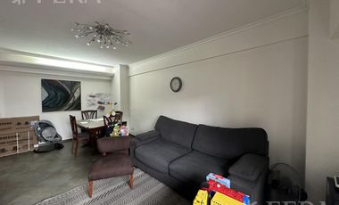 Venta de departamento de 3 ambientes con balcón en Wilde