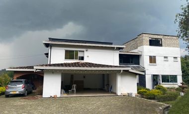 CASA CAMPESTRE EN ARRIENDO EN LA ESTRELLA ( TABLAZA )