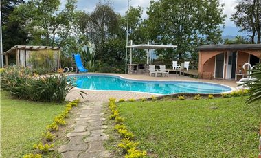 CASA CAMPESTRE EN ARRIENDO EN LA ESTRELLA ( TABLAZA )