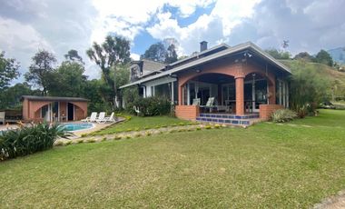 CASA CAMPESTRE EN ARRIENDO EN LA ESTRELLA ( TABLAZA )