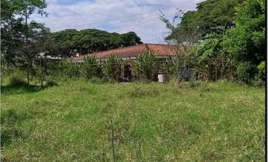 VENTA LOTE EN LA DOLORES CAUCASECO