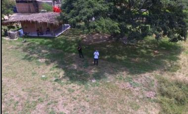 VENTA LOTE EN LA DOLORES CAUCASECO