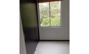 Apartamento en arriendo conjunto cerrado Niza 67 m2