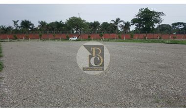 SE VENDE LOTE PARA USO MIXTO FRENTE COLEGIO BRAULIO GONZALEZ CAM