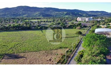 SE VENDE LOTE PARA USO MIXTO FRENTE COLEGIO BRAULIO GONZALEZ CAM