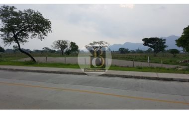 SE VENDE LOTE PARA USO MIXTO FRENTE COLEGIO BRAULIO GONZALEZ CAM