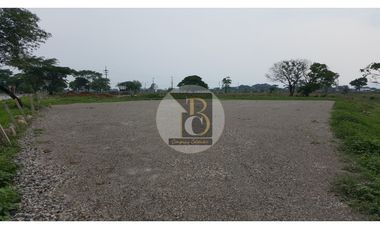 SE VENDE LOTE PARA USO MIXTO FRENTE COLEGIO BRAULIO GONZALEZ CAM