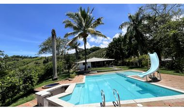 VENTA DE FINCA EN BUENAVISTA, QUINDO, COLOMBIA