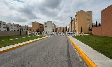 Departamento en Venta en Real Granada, Tecamac JL 26-926.