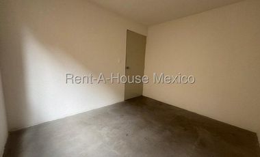 Departamento en Venta en Real Granada, Tecamac JL 26-926.