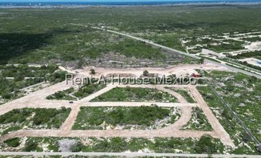 Terreno en Venta en Chicxulub Pueblo, Chicxulub MA 26-930.
