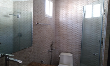 CONDADO DEL REY / 158M / 3 HABITACION / 2 NIVELES  / 2 PARKING / VACIA