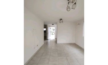 VENDO CASA DUPLEX ARRAIJAN PLAYA DORADA PH LAS OLAS