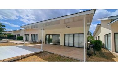 VENTA DE CASA DE PLAYA EN PH PUNTA PARAISO VILLAGE CORONADO 126m2 JP