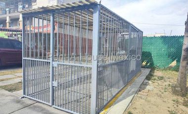 Departamento en venta en Fraccionamiento Valle San Pedro Urbi Villa del Campo, Tecámac 25-1817 MM