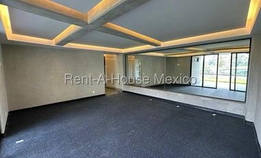 Departamento en Venta en Naucalpan de Juárez, Lomas de Tecamachalco AM. 25-2573