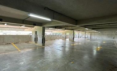 Departamento en Venta en Naucalpan de Juárez, Lomas de Tecamachalco  AM. 25-2635