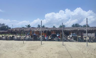 Edificio Comercial en Playa Azul, Tuxpan 25-1723 MM