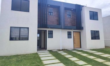 Casa en Venta en Fraccionamiento Vientos del Sur Tolcayuca MM 25-783