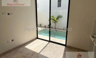 Casa en Venta en Conkal , Conkal CR 26-765.
