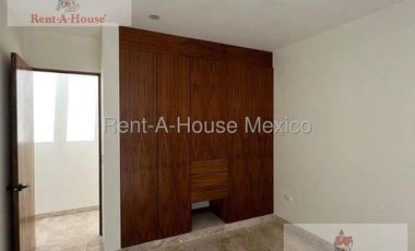Casa en Venta en Conkal , Conkal CR 26-765.