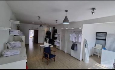 Local Comercial en Arriendo en Cerca de Avenida Tobalaba