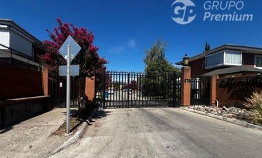 Casa en Venta en condominio puerta norte talca