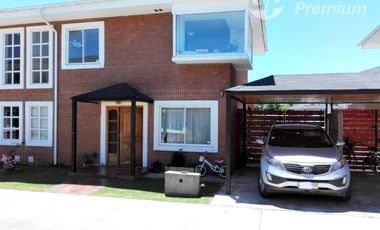 Casa en Venta en condominio puerta norte talca